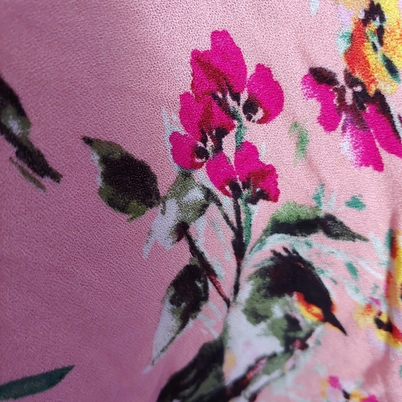 DR2 Henley Pink Floral Button Down Short Sleeve Blouse Top Size Women's Small - Picture 6 of 10